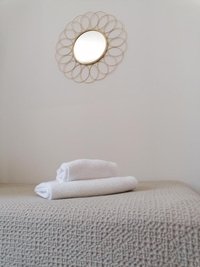 Guesthouse Tree Rooms Modern แบร์กาโม ภายนอก รูปภาพ