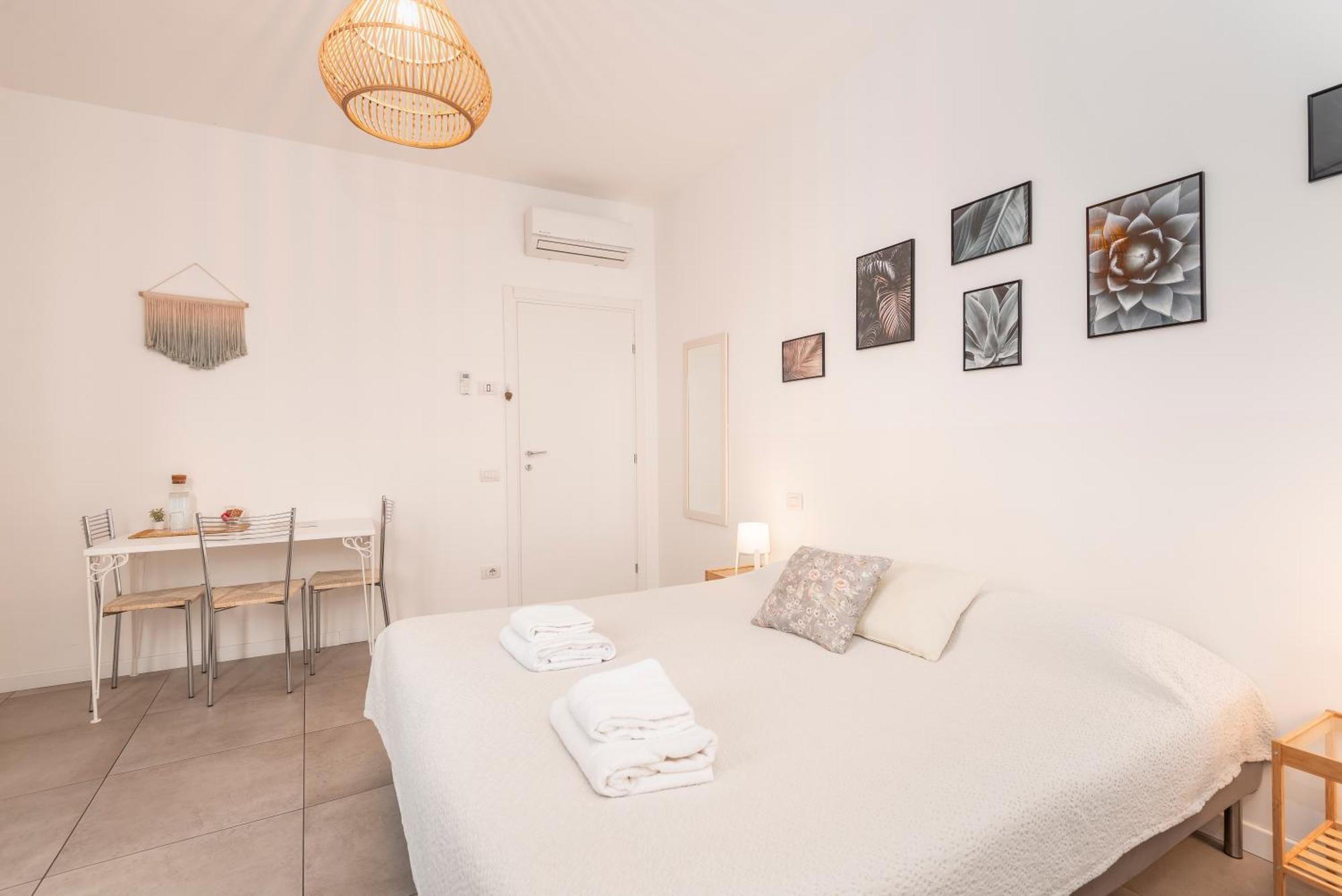 Guesthouse Tree Rooms Modern แบร์กาโม ภายนอก รูปภาพ