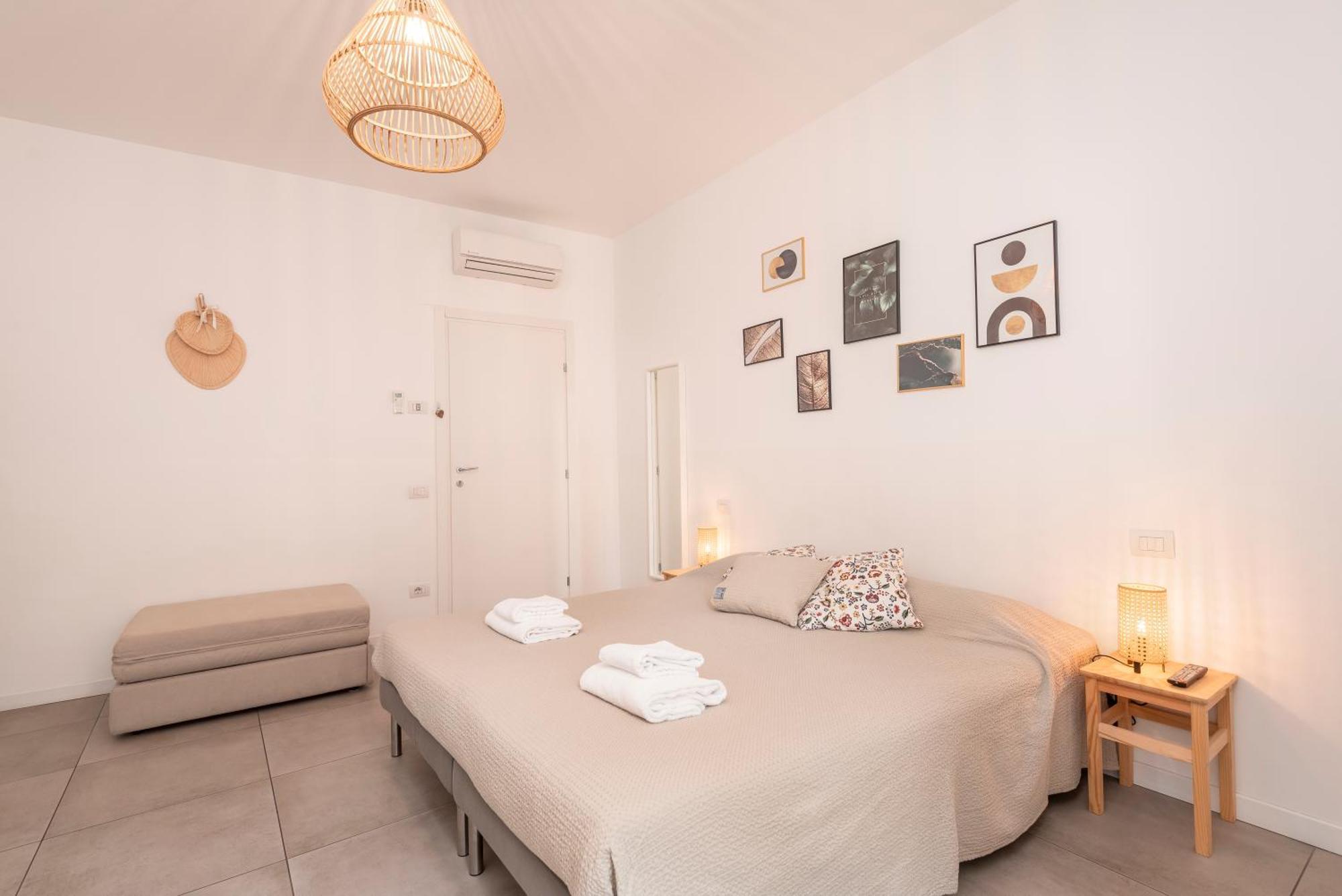 Guesthouse Tree Rooms Modern แบร์กาโม ภายนอก รูปภาพ