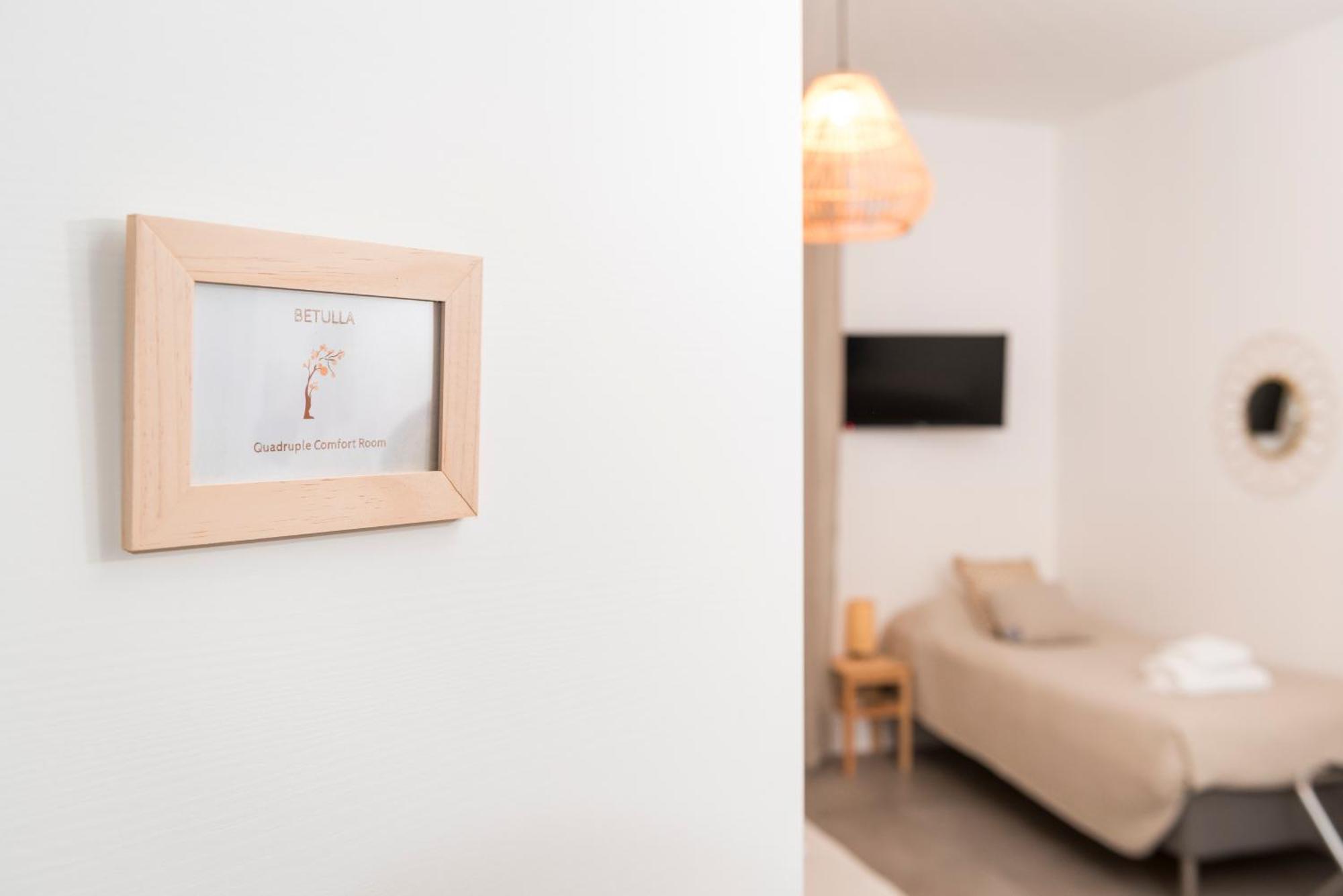 Guesthouse Tree Rooms Modern แบร์กาโม ภายนอก รูปภาพ